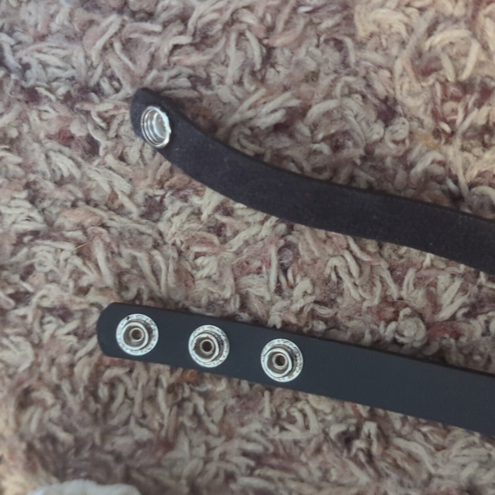 Choker - Picture 2 of 2